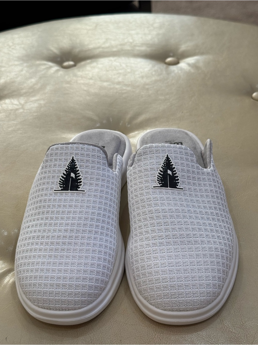 Lusso Cloud Slide Slippers M7//W-9